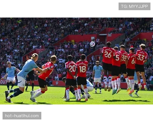 曼城客场战平西汉姆联 卫冕冠军遭遇联赛两连平